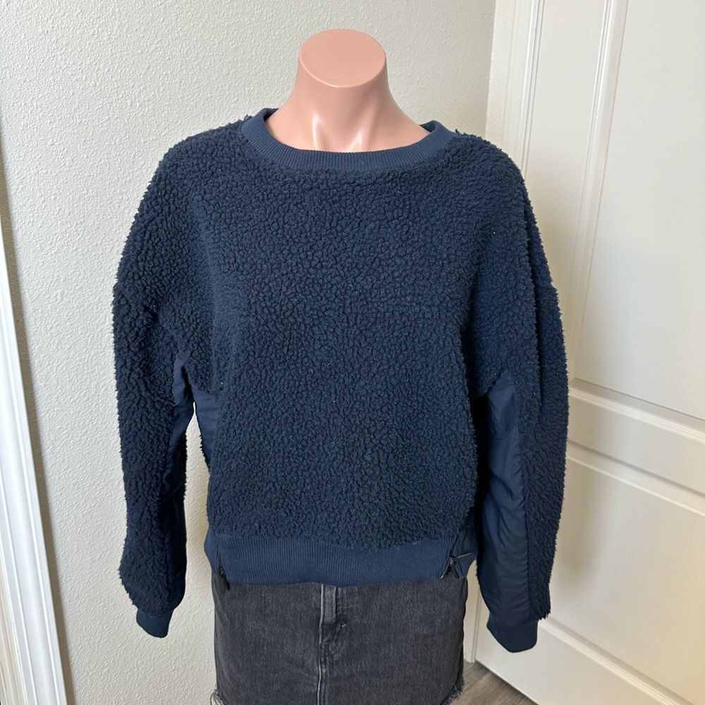 Backcountry Navy Blue Sherpa Crew Sweatshirt Sz M - Picture 1 of 4
